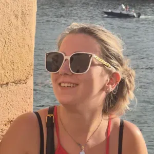 Baby sitter, sur Beaulieu et ses alentours