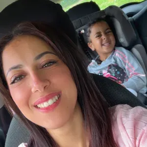 cerco una babysitter (convivente)