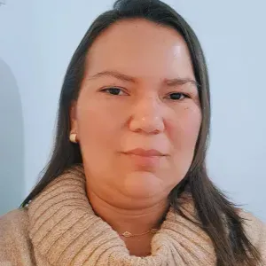 Cuidadora de idosos. Acompanhamento.