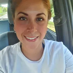 Adetta alle pulizia a Roma con esperienza. 