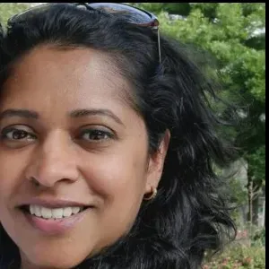 Baby-sitter expérimentee cherche un emploi