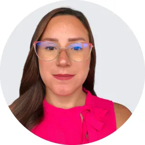 Niñera con experiencia. Amo mi trabajo de niñera