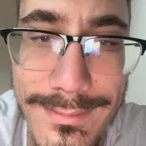 Suche Minijob als Babysitter ich Duisburg