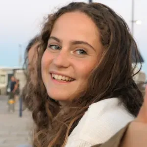 Baby-sitter expérimentée à Brest 