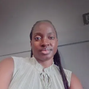 Femme de ménage et nettoyage des vaisselle en Belgique 