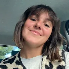 Aide à domicile et jeune fille de compagnie 