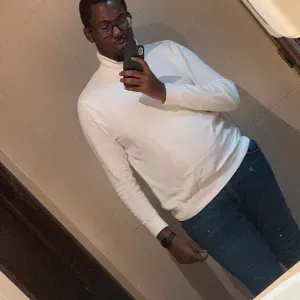 Procura-se profissional de limpeza com experiência