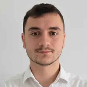 Étudiant en Master à NEOMA - Aide aux devoirs