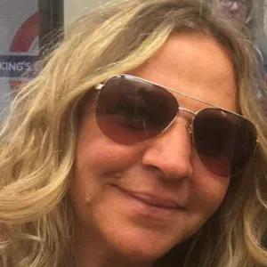 Babysitter professionista a forte dei marmi 