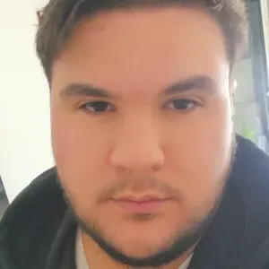 Bonjour je peux garder vos chiens 