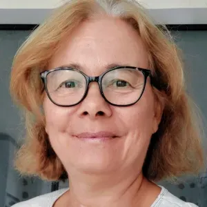 Femme de ménage autonome à Chavagne