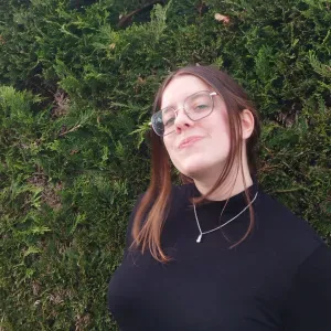 Baby-sitter, sans diplôme mais avec de l'expérience.