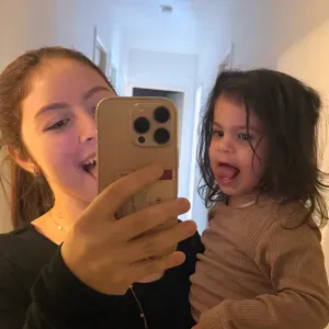 baby-sitter expérimentée drôme et alentours