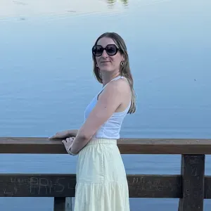 Baby sitter expérimentée à Pont de Cheruy et alentours