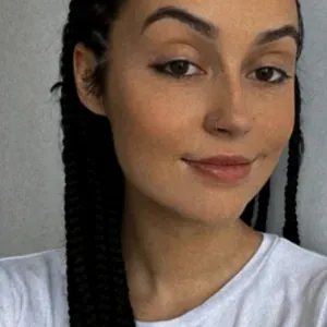 Baby-sitter expérimentée aux alentours de Bayeux 