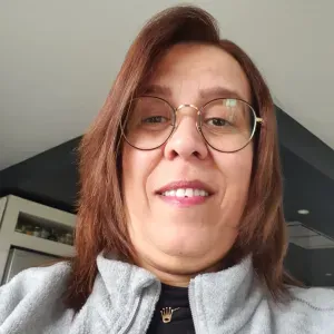 Dame de compagnie aux personnes âgées 