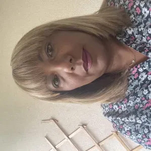 Garde de dame de compagnie et garde d'enfants ponctuelle 