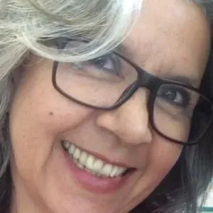 Canguro con experiencia e idiomas