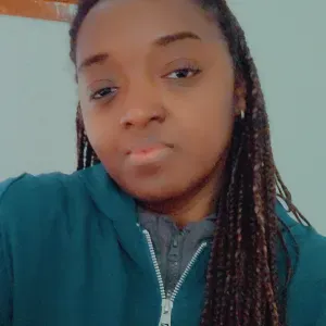 Cuidadora de adultos mayores y con discapacidad 