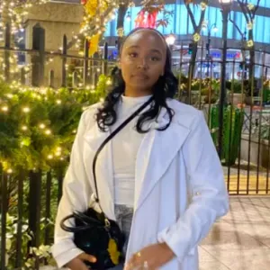 Baby-sitter expérimentée à Paris 