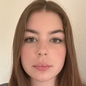 Baby-sitter expérimentée sur Mons