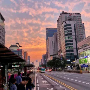 Baby-sitter à Marseille disponible vacances d'été