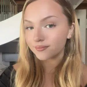 Dame de compagnie & soins esthétiques doux à domicile