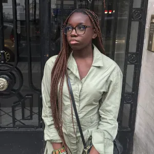 Baby-sitter sérieuse et responsable