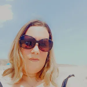 Femme de ménage sérieuse, ponctuelle
