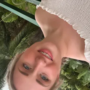 Professional Babysitter in Barnsley/Wakefield