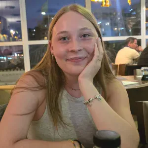 Babysitter disponível em Guimarães!