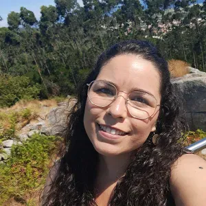 Babysitter na zona de Tavira (serviços ocasionais)