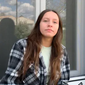 Baby-sitter sérieuse et disponible à Angoulême