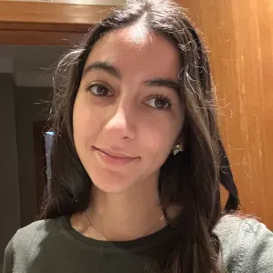 Explicadora de inglês do ensino primário e básico 