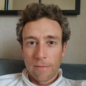 À la recherche d'une auxiliaire de vie