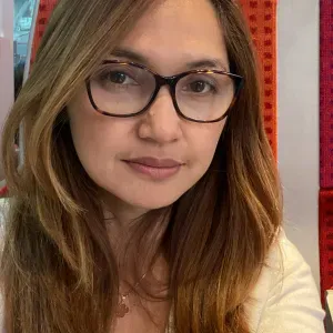 Baby Sitter soir et Weekend disponible mois d'Aout