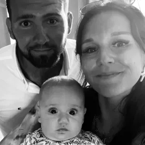 Cherche nounou temps partiel/ looking for a nurse part time