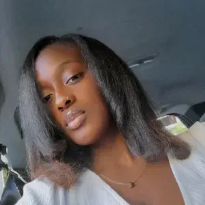 A procura de uma babysitter