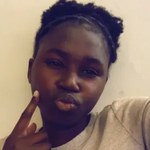 Baby-sitter passionnée et motivée à 17 ans !!!