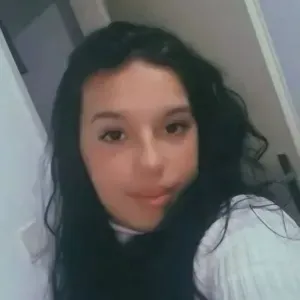 Empregada de limpeza responsável