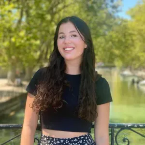 Baby-sitter avec expérience sur Cholet 