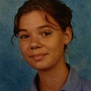 Baby-sitter lycéenne à Paris!!