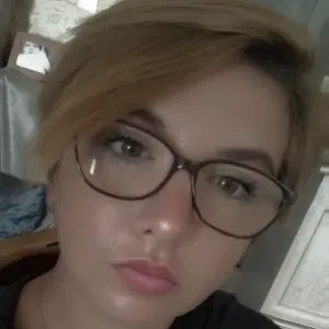 Femme de ménage /jeux /promenade 