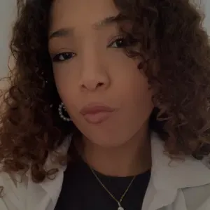  babysitter/petsitter/ ripetizioni a Palermo esperta