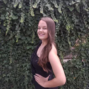 Étudiante job occasionnel agent d'entretien