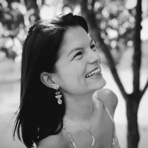 Compagnie douce et joviale d'une jeune maman.