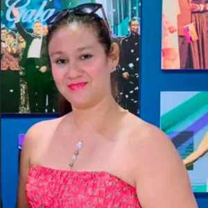 CUIDADORA DE PERSONAS DEPENDIENTES Y MAYORES 