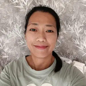 Looking for a semi/full-time nanny.