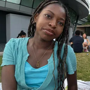 Experienced babysitter in Manchester