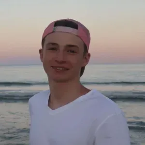 Baby-sitter disponible sur Bessières et ces alentours !